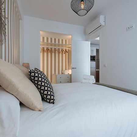 Azahares Suite Apartment Севиля Екстериор снимка