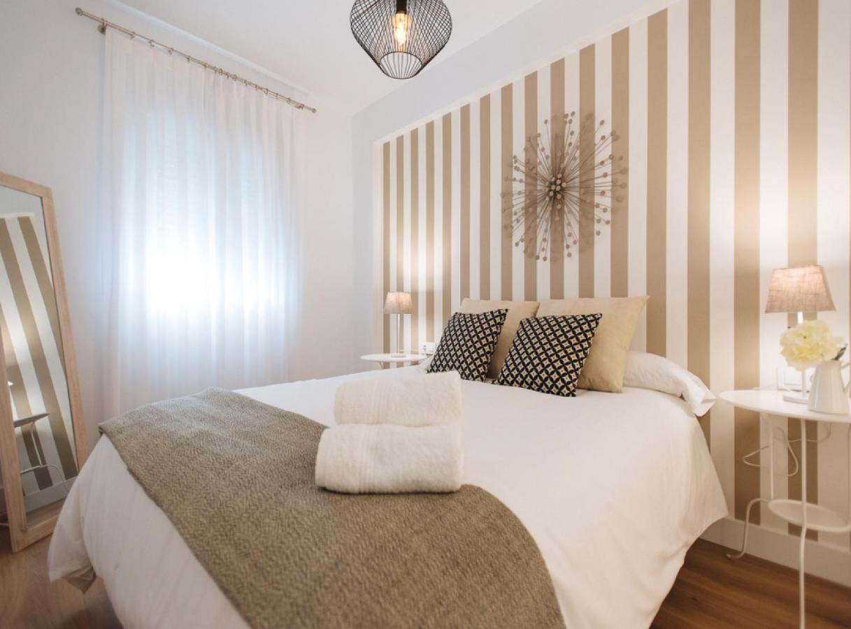 Azahares Suite Apartment Севиля Екстериор снимка