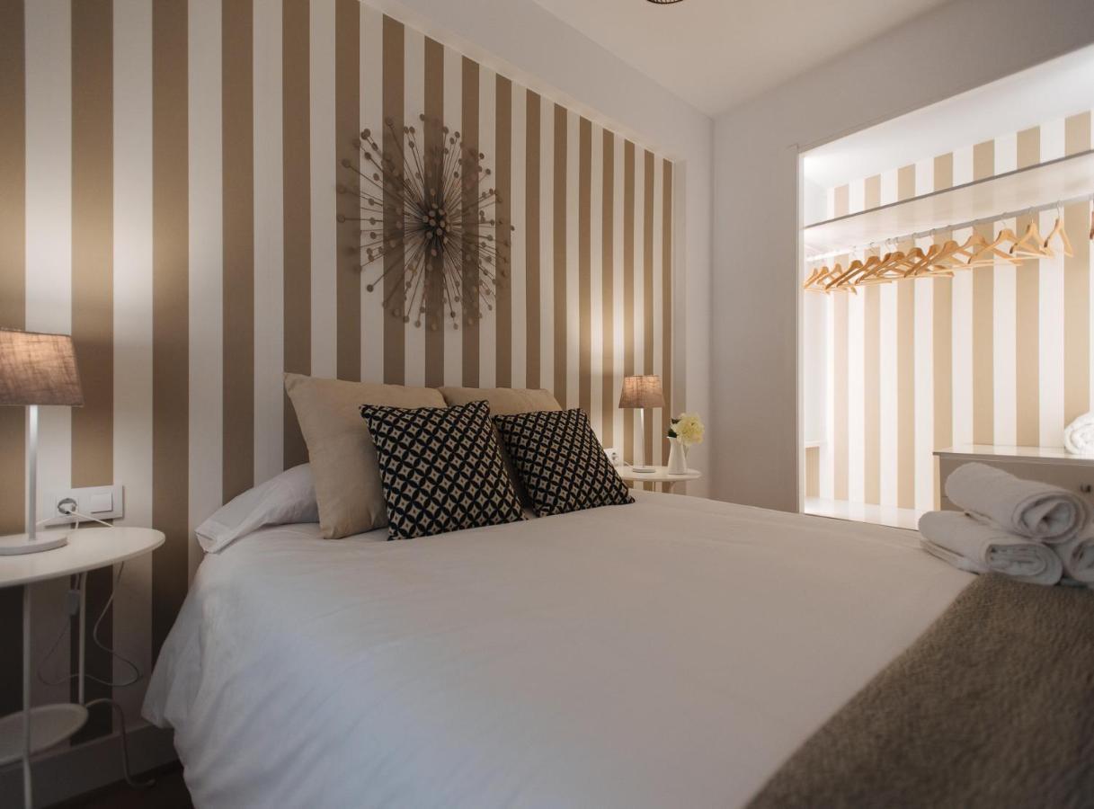 Azahares Suite Apartment Севиля Екстериор снимка