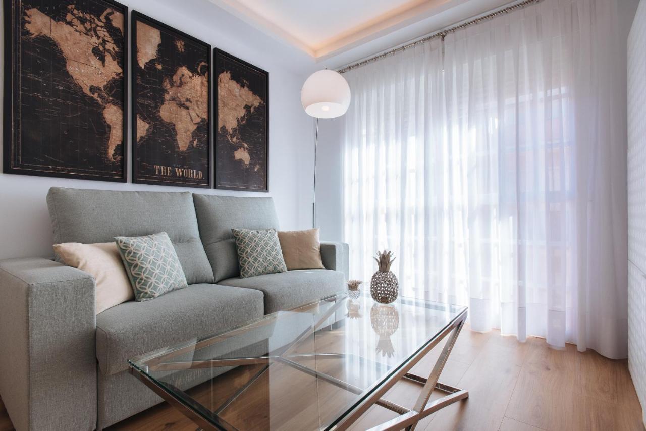 Azahares Suite Apartment Севиля Екстериор снимка